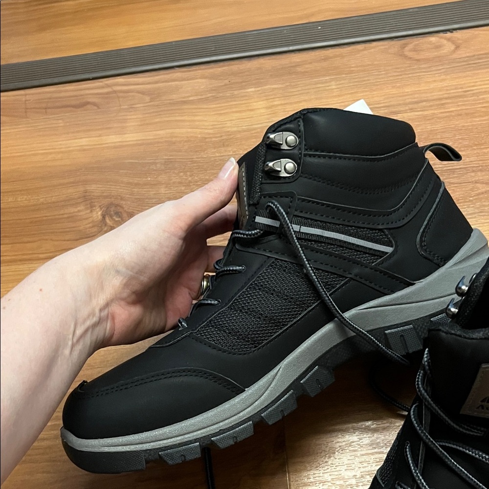 Avalanche Men's Black Outdoor Boots - Picture 4 of 5